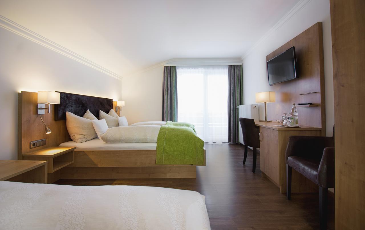 רוהפולדינג Hotel Alp Inn - Chiemgaukarte Inclusive מראה חיצוני תמונה