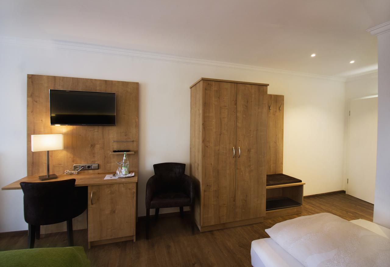 רוהפולדינג Hotel Alp Inn - Chiemgaukarte Inclusive מראה חיצוני תמונה