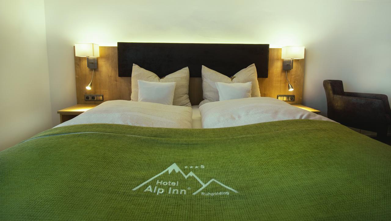 רוהפולדינג Hotel Alp Inn - Chiemgaukarte Inclusive מראה חיצוני תמונה