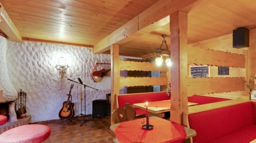רוהפולדינג Hotel Alp Inn - Chiemgaukarte Inclusive מראה חיצוני תמונה