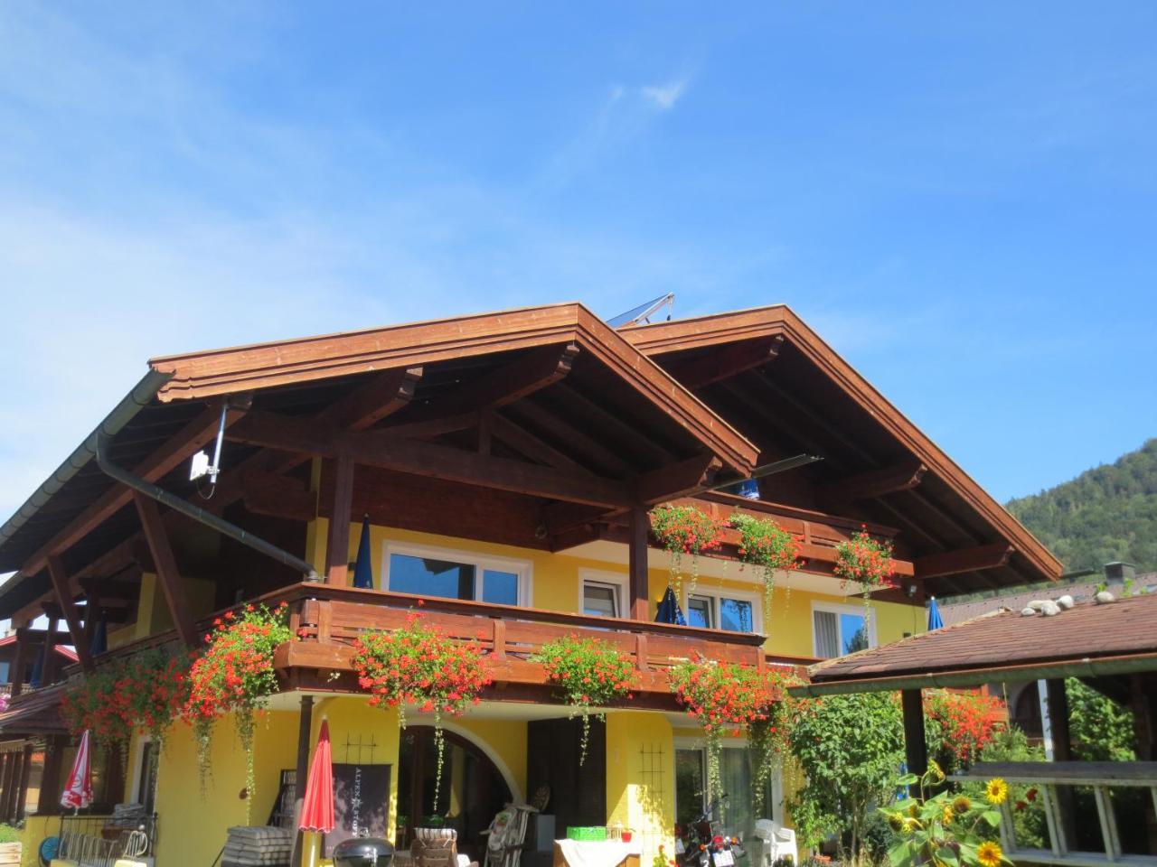 רוהפולדינג Hotel Alp Inn - Chiemgaukarte Inclusive מראה חיצוני תמונה